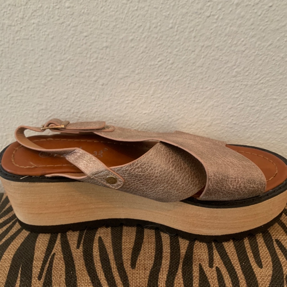 Wedges - Picture 3 of 9